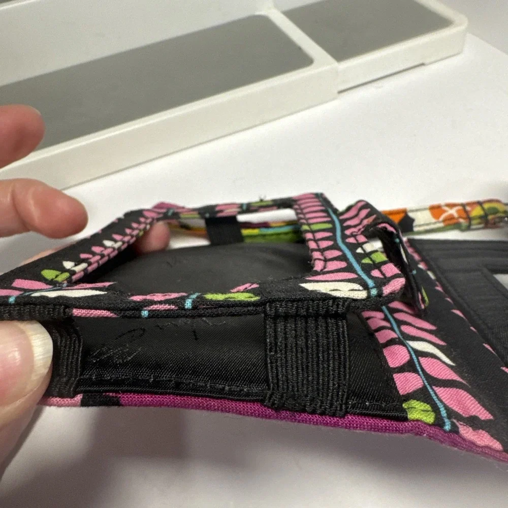 Vera Bradley Floral Quilted Cotton Wristlet‎ Wallet Multi-Color Removable Strap